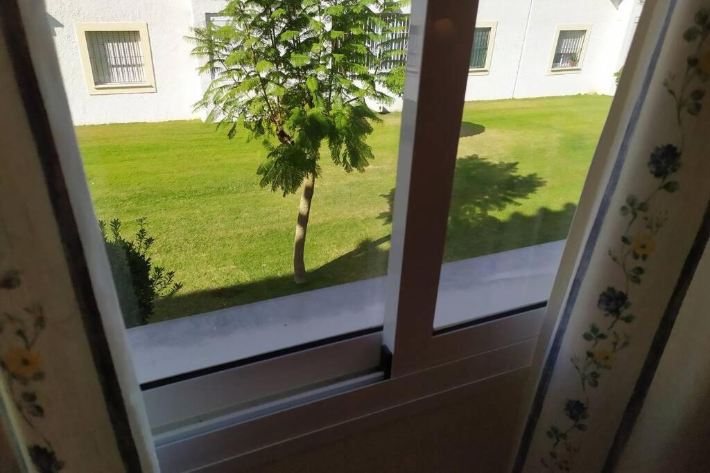 Appartement Acogedor Apartamento A 100 M. De Pinares Y Playa à Rota Extérieur photo