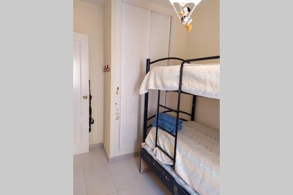 Appartement Acogedor Apartamento A 100 M. De Pinares Y Playa à Rota Extérieur photo